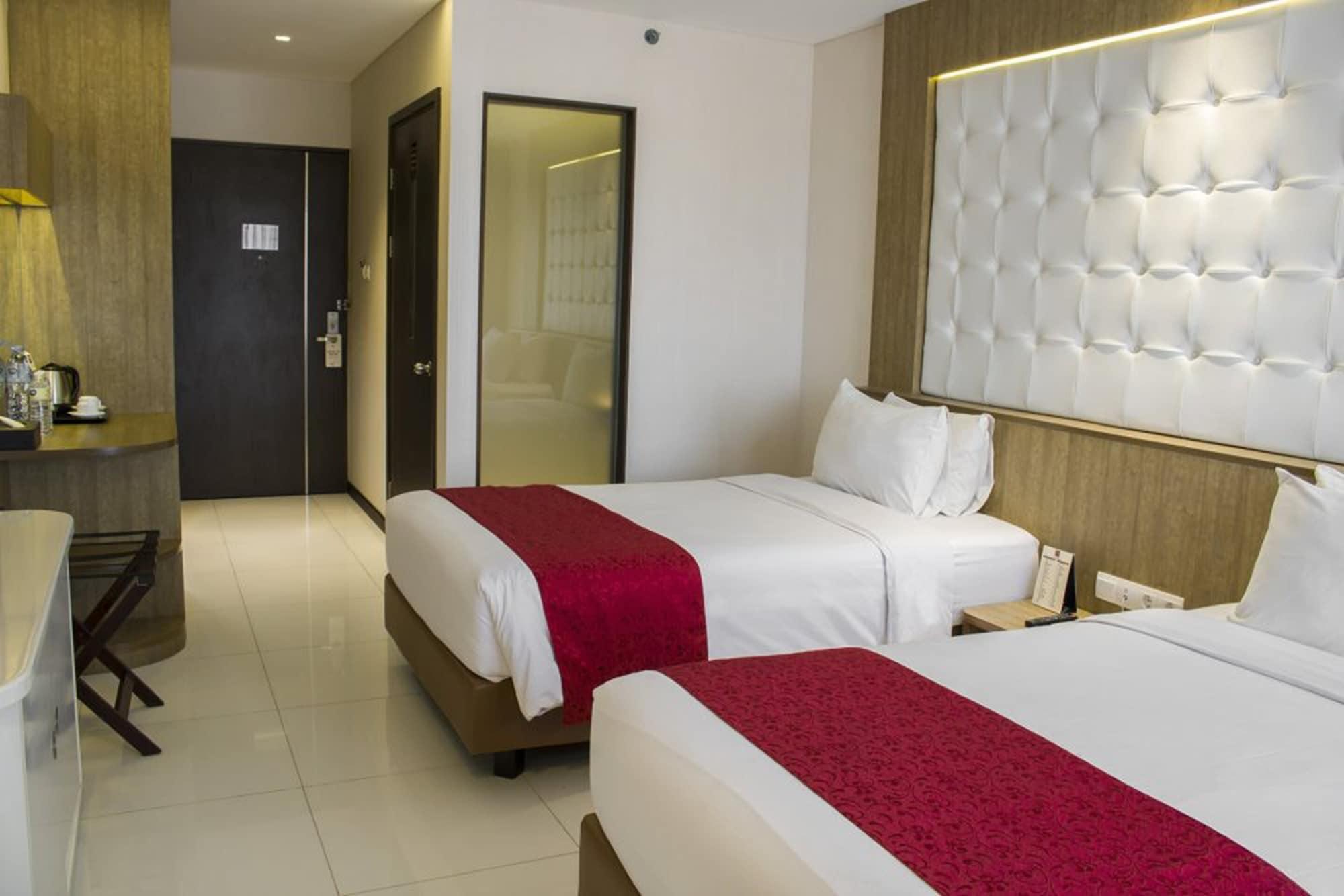 West Point Hotel Bandung Exterior photo