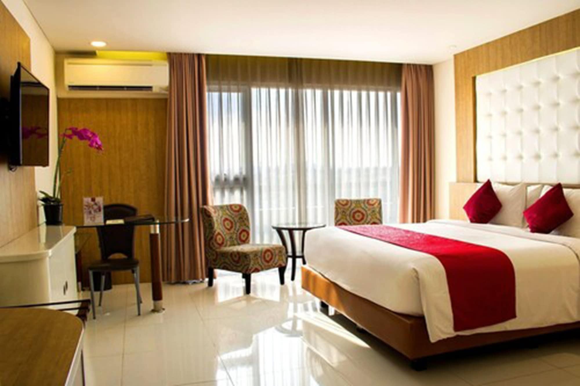 West Point Hotel Bandung Exterior photo