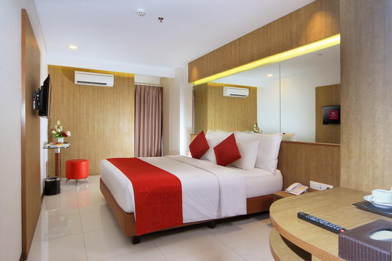 West Point Hotel Bandung Exterior photo