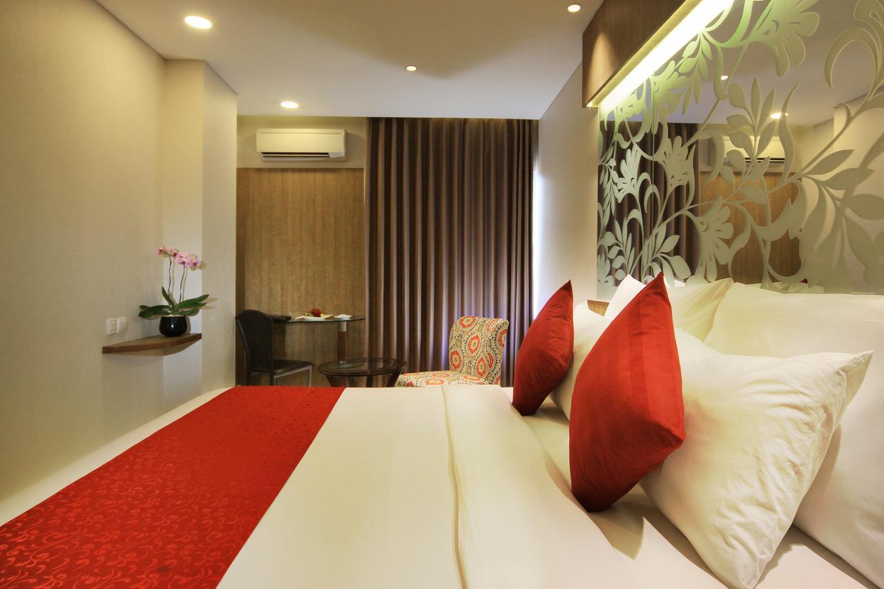 West Point Hotel Bandung Exterior photo